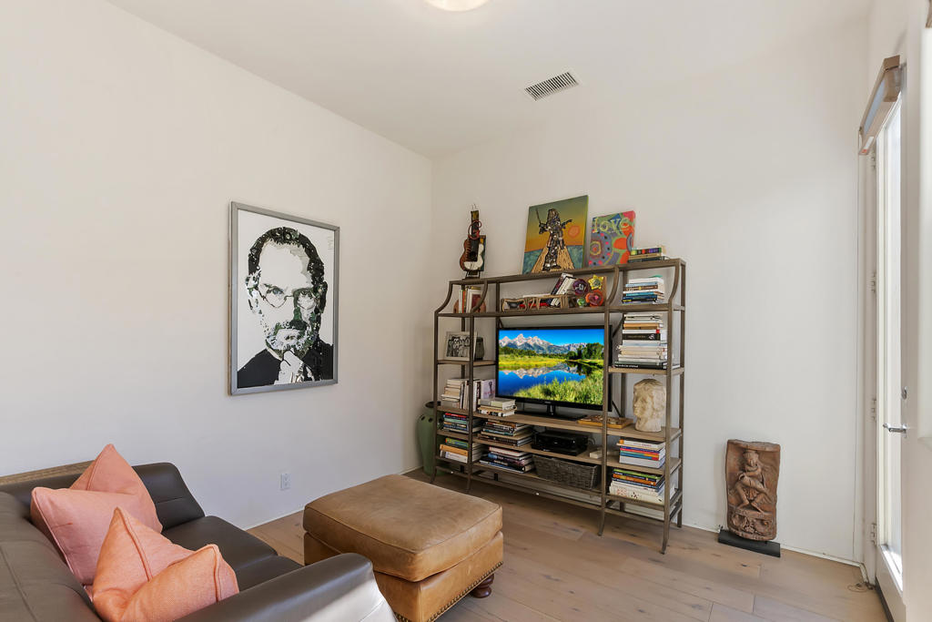 79055 Mission Drive W