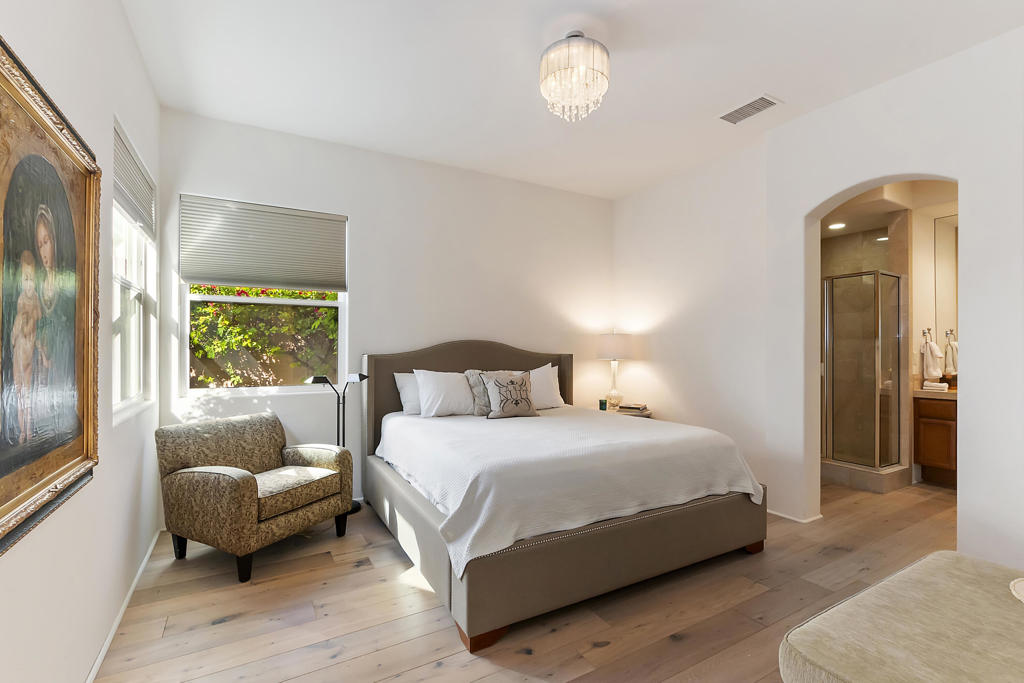 79055 Mission Drive W