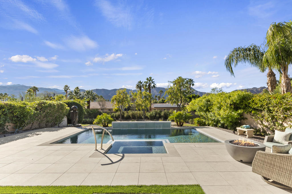 79055 Mission Drive W