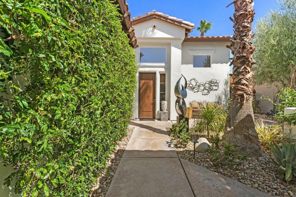 48590 Capistrano Way
