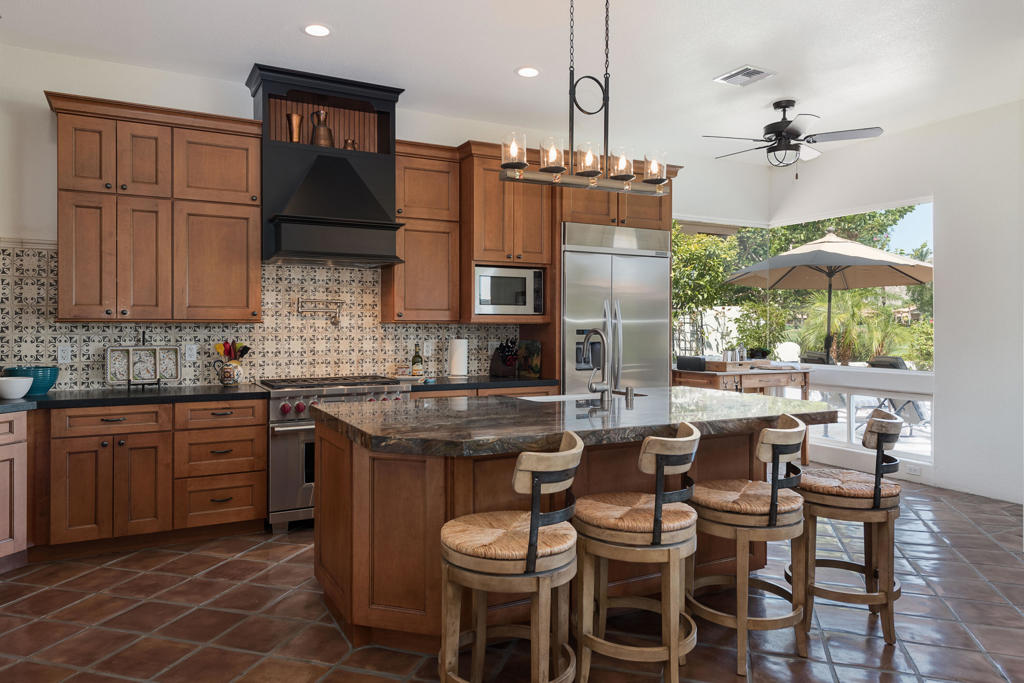 78920 Cabrillo Way