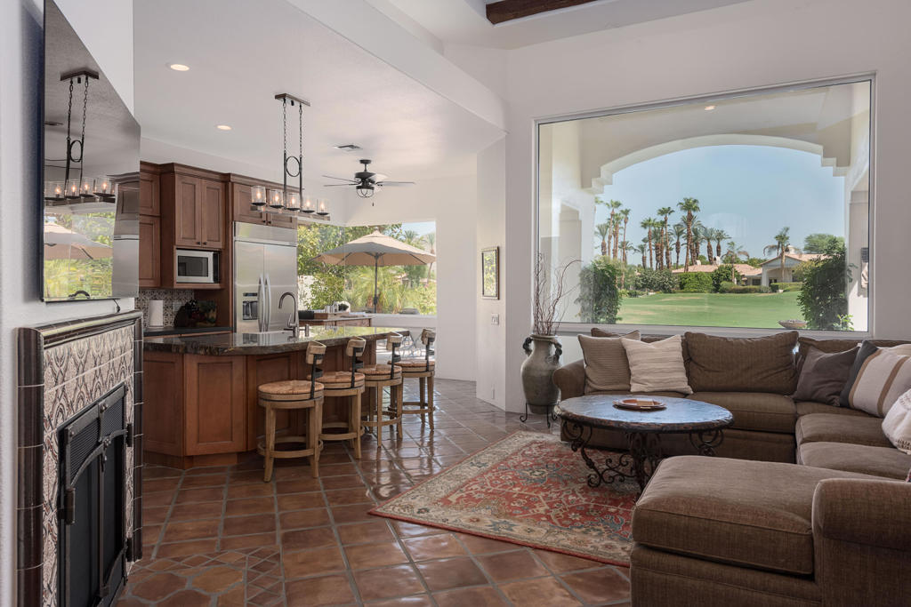 78920 Cabrillo Way