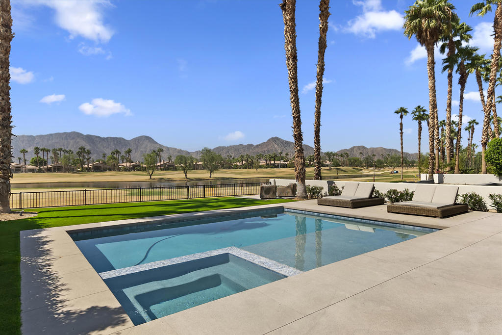 79568 Mission Drive E