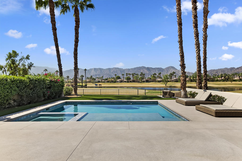 79568 Mission Drive E