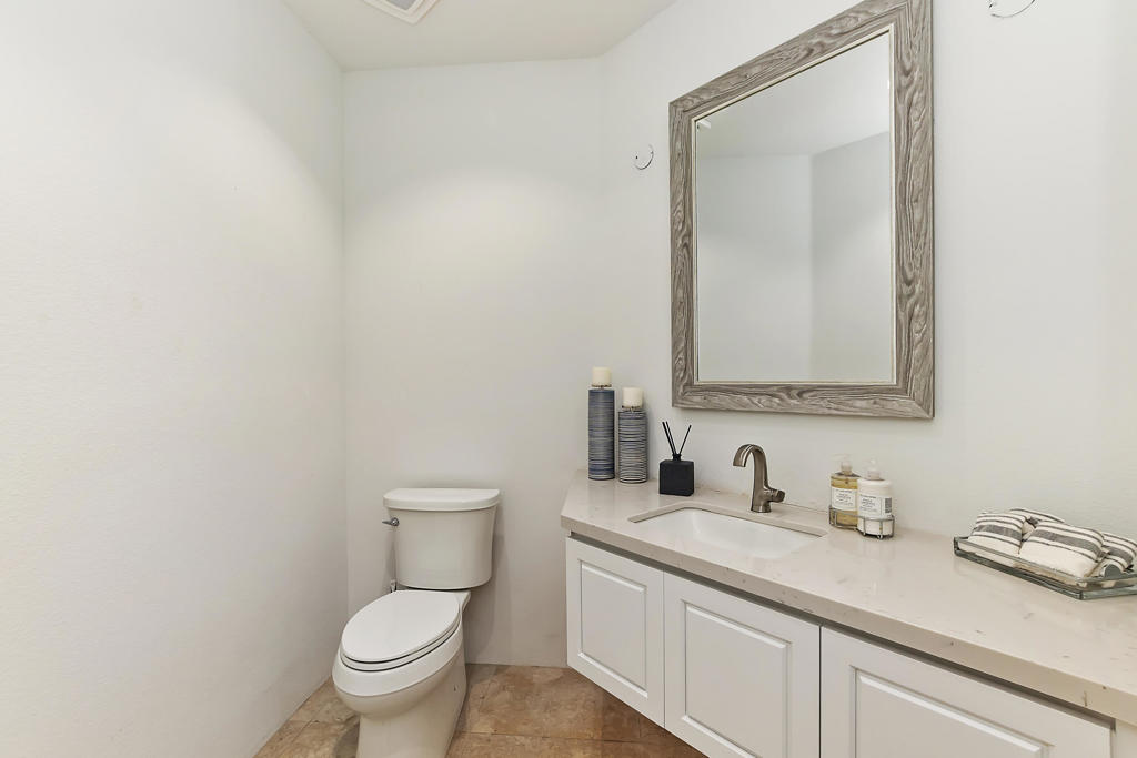 79568 Mission Drive E