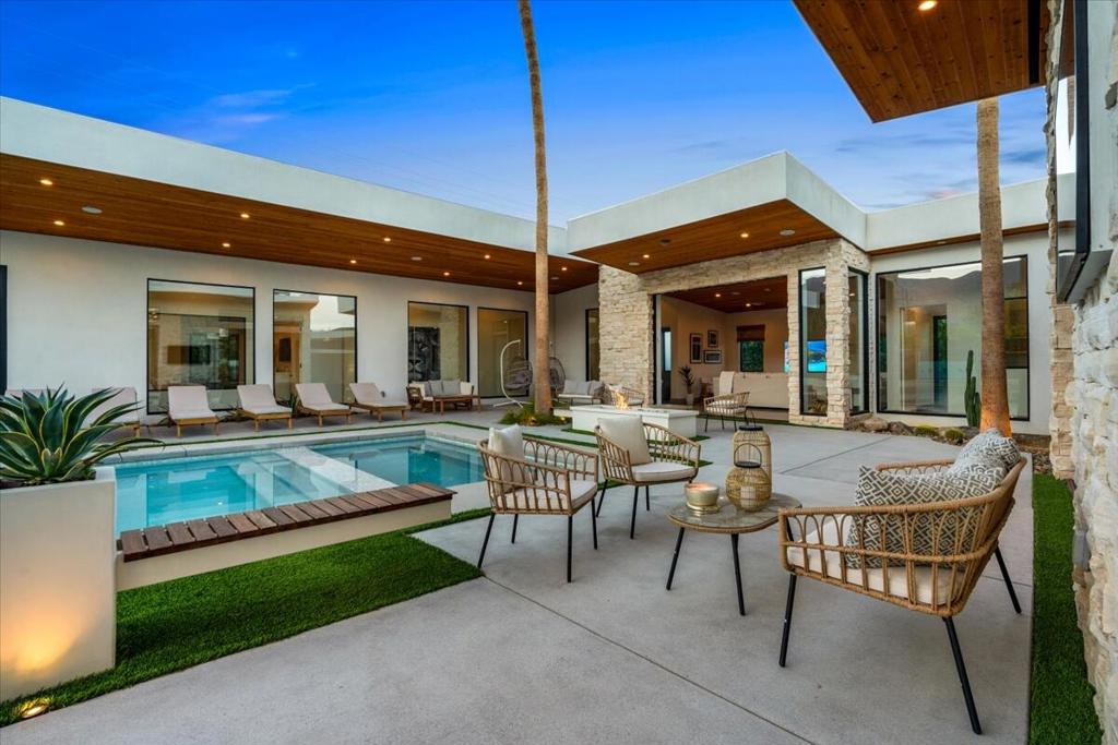 524 E E Miraleste Court Court