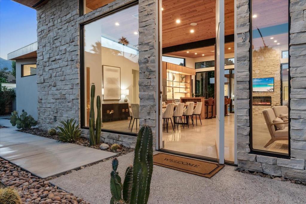 524 E E Miraleste Court Court