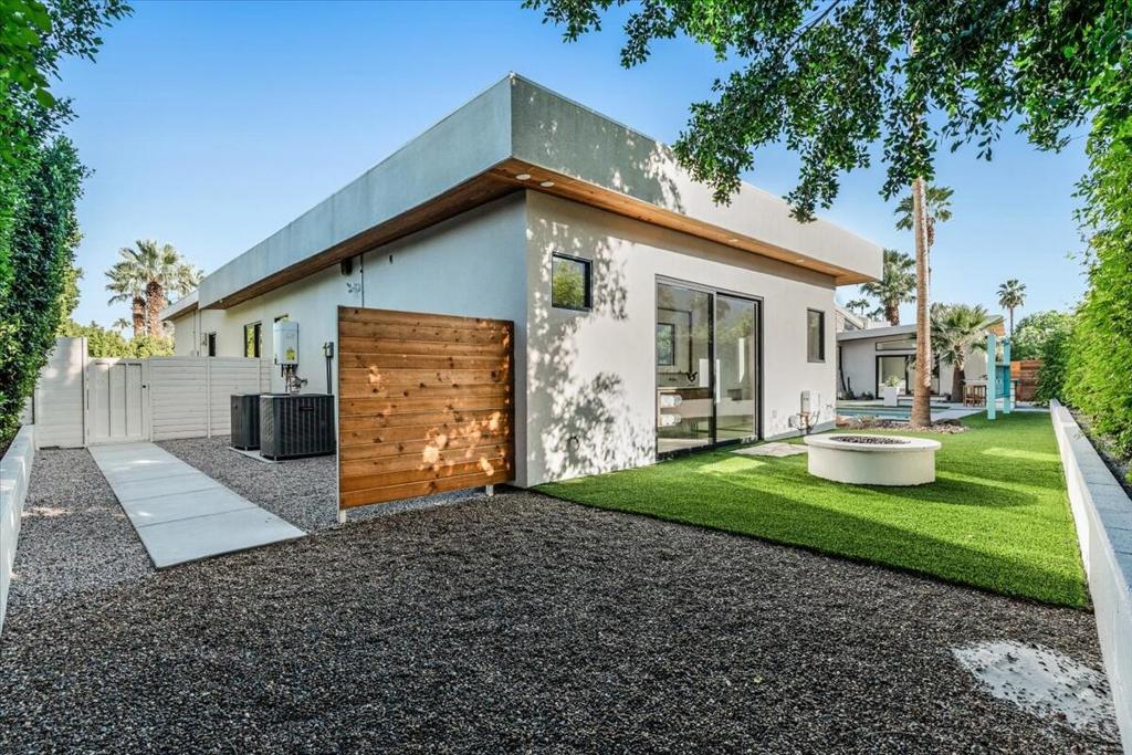 524 E E Miraleste Court Court
