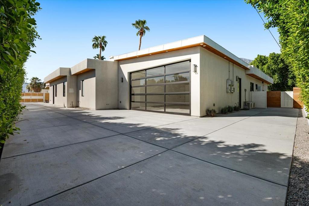 524 E E Miraleste Court Court