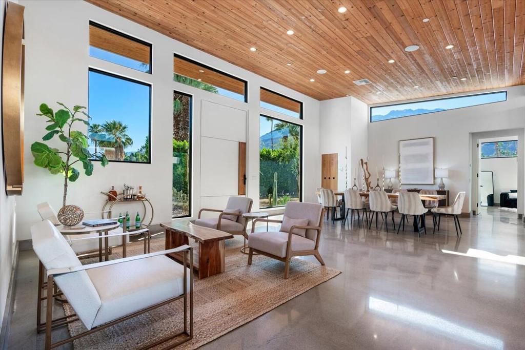 524 E E Miraleste Court Court