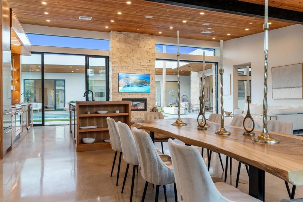 524 E E Miraleste Court Court