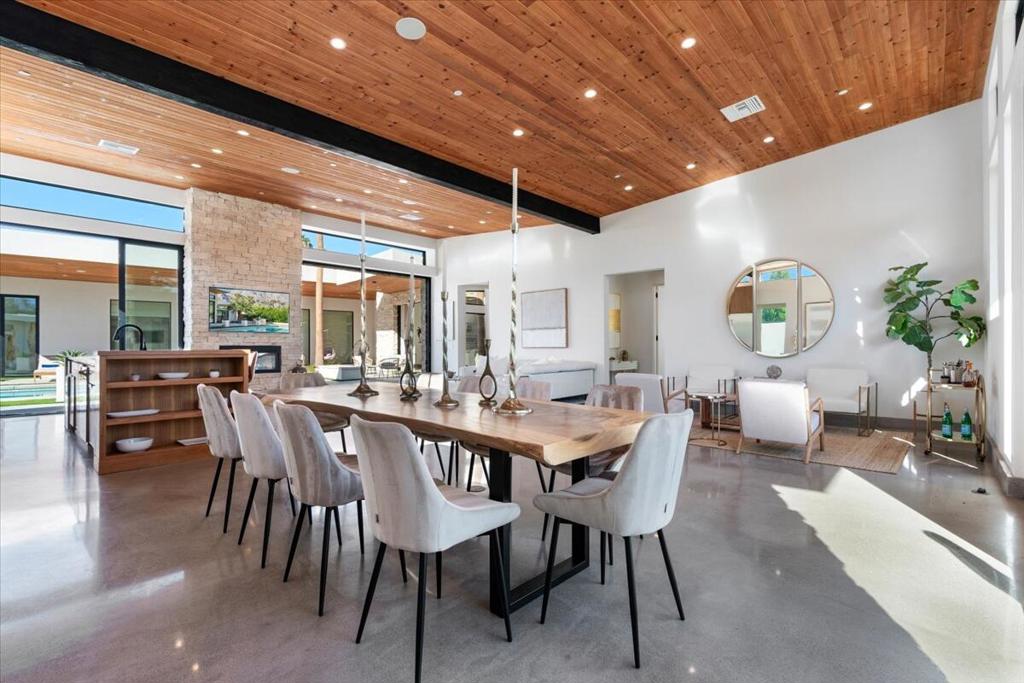 524 E E Miraleste Court Court