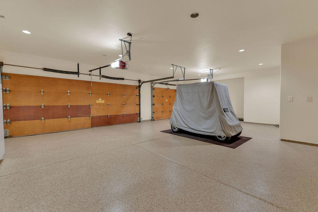 55695 Royal St. George