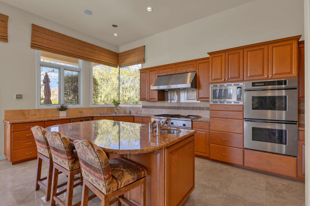 55695 Royal St. George