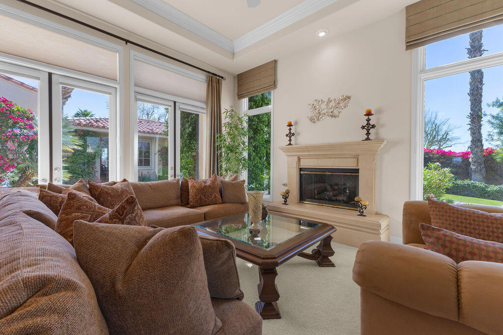 55695 Royal St. George