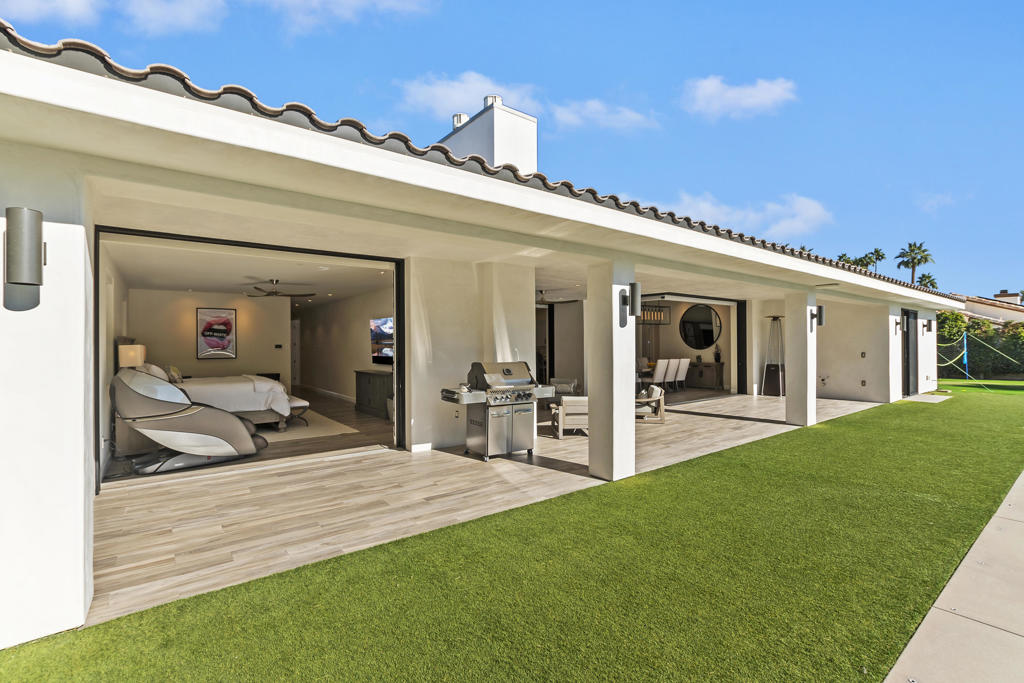 72239 Desert Drive Drive