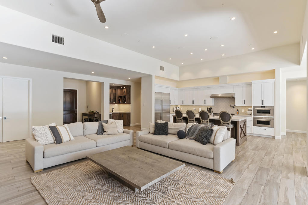 72239 Desert Drive Drive