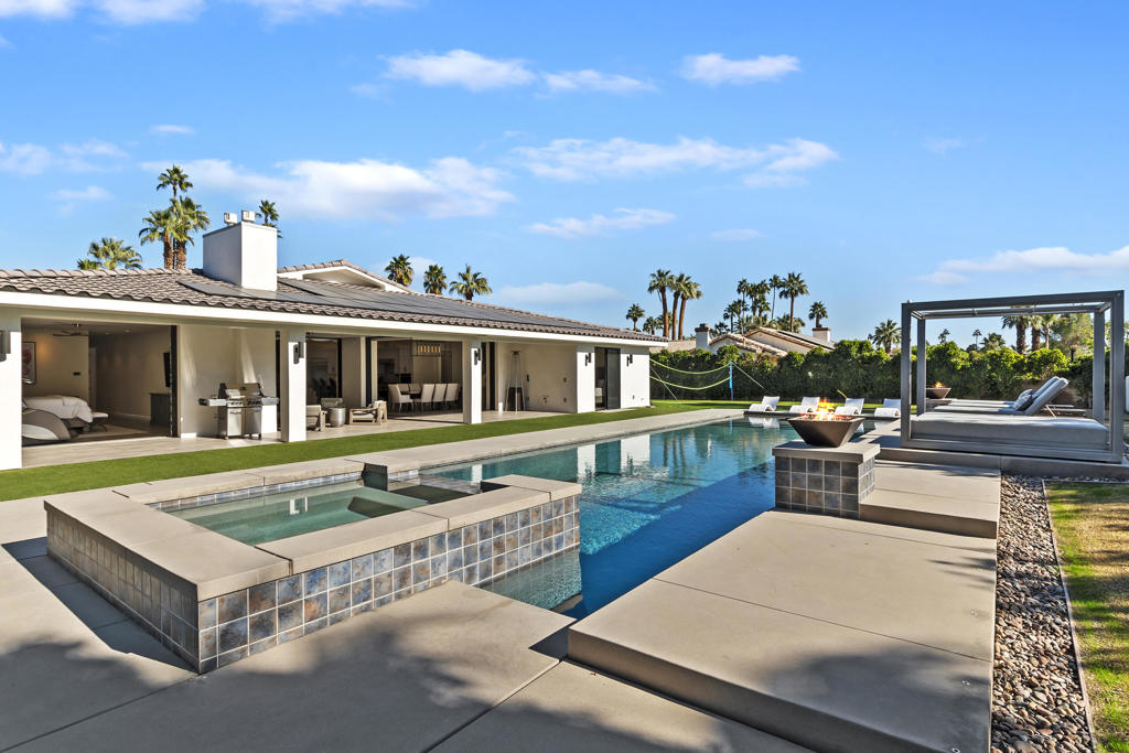 72239 Desert Drive Drive