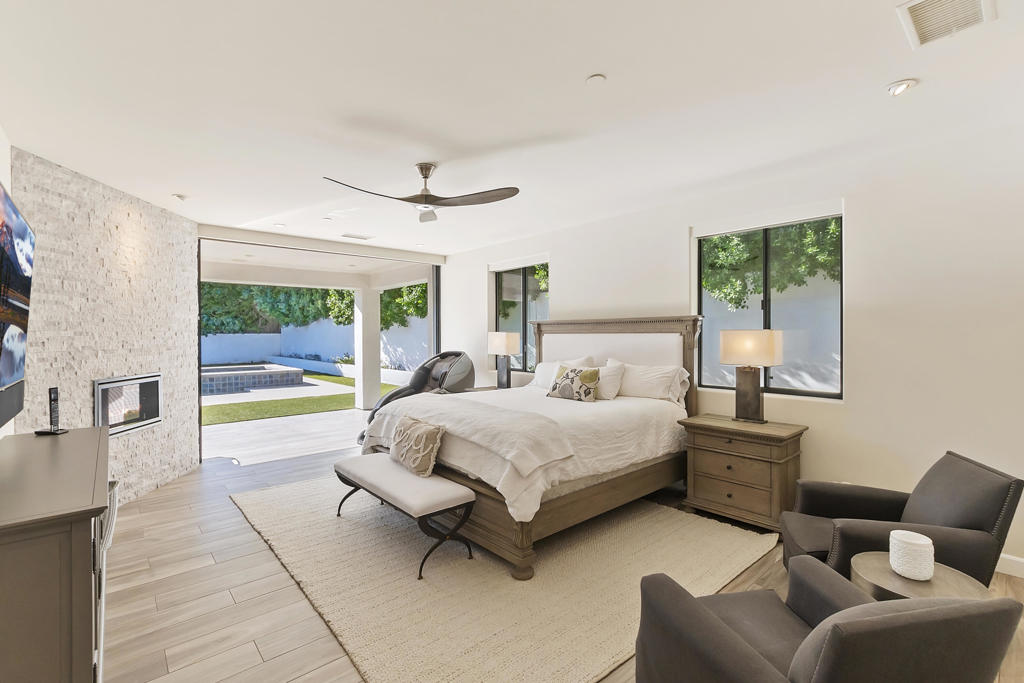 72239 Desert Drive Drive