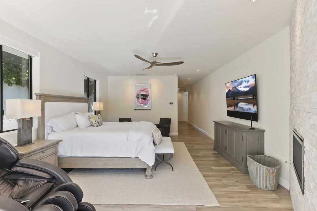 72239 Desert Drive Drive