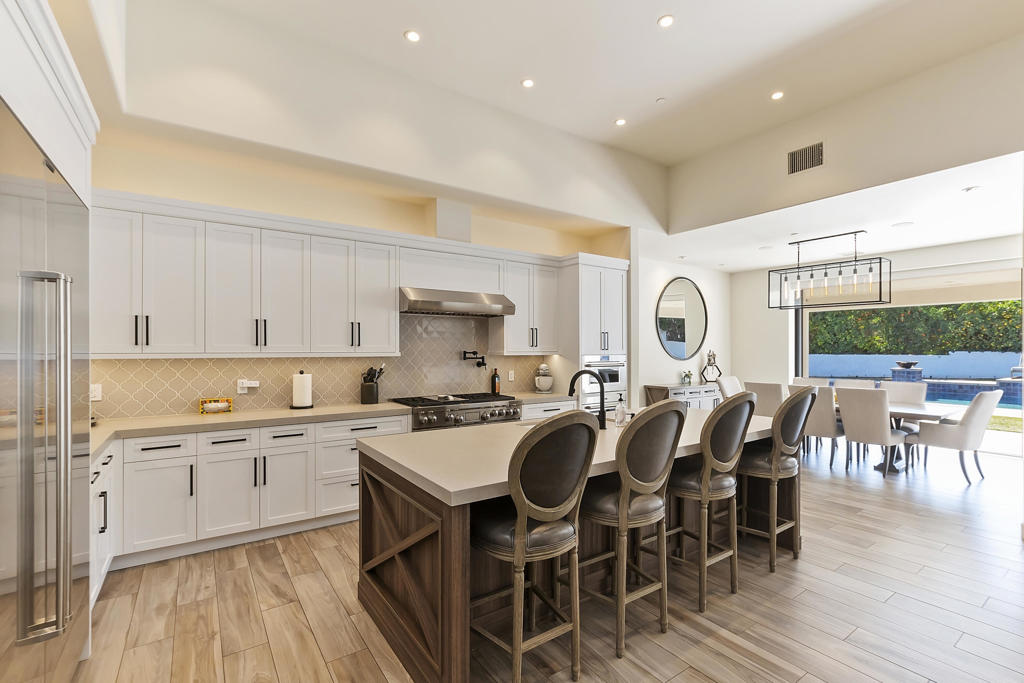 72239 Desert Drive Drive