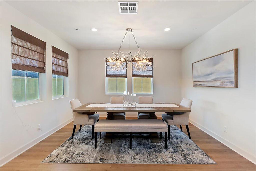 80435 Palatine Crt Court