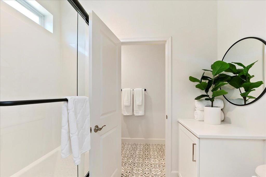 80435 Palatine Crt Court