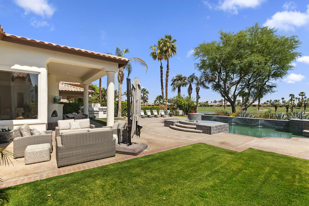 48644 Vista Palomino