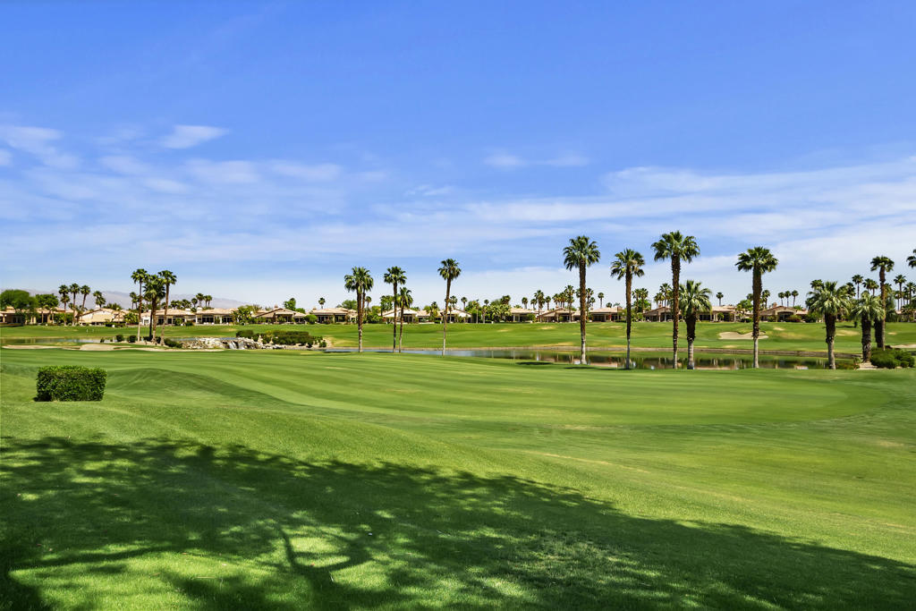 48644 Vista Palomino