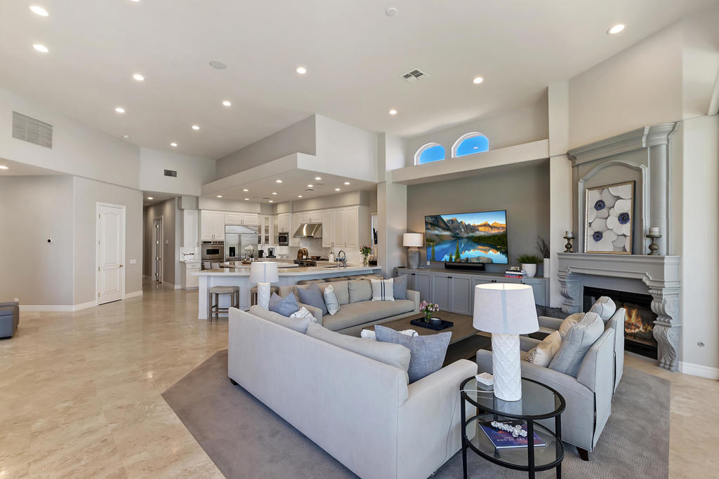 48644 Vista Palomino