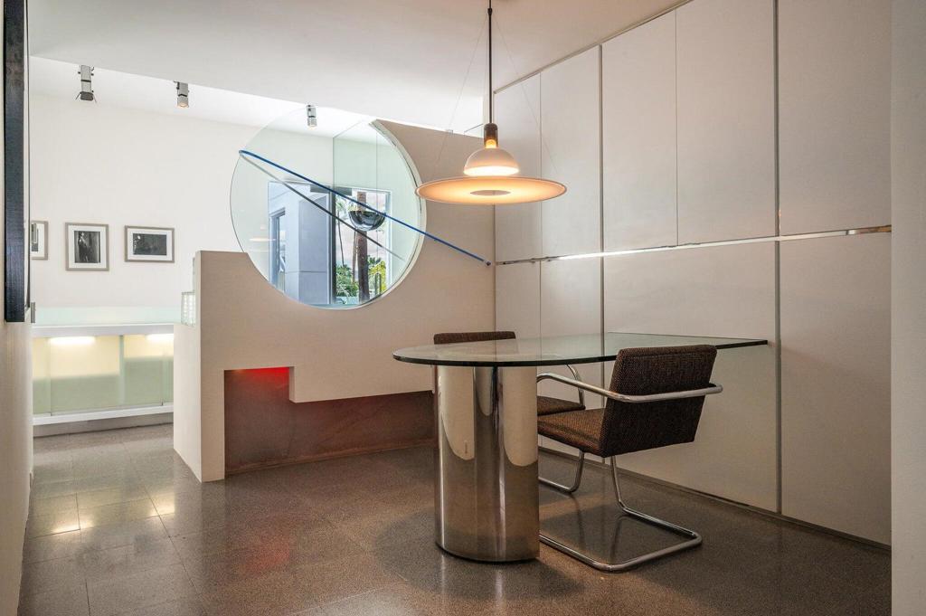 520 W ViA Lola