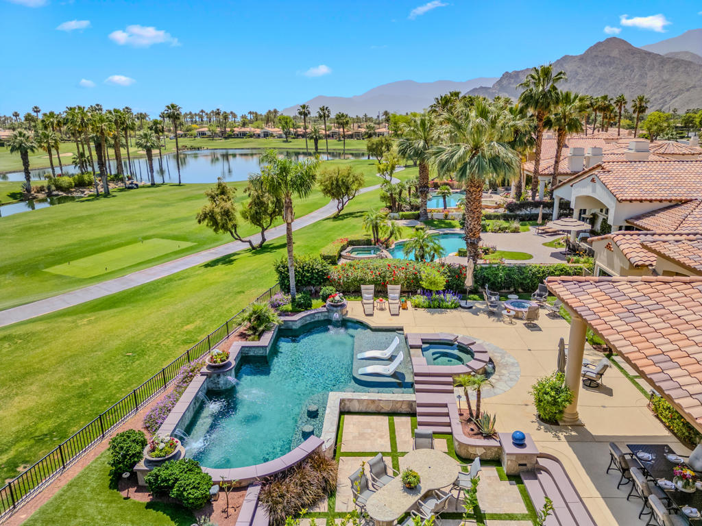 49568 Via Conquistador