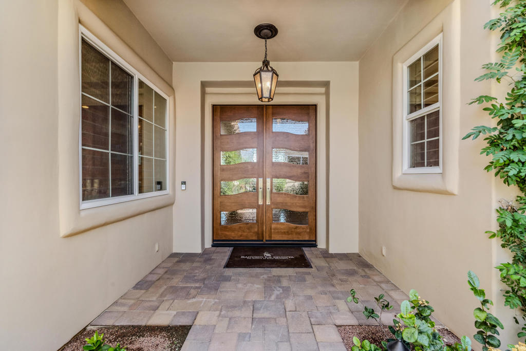 49568 Via Conquistador