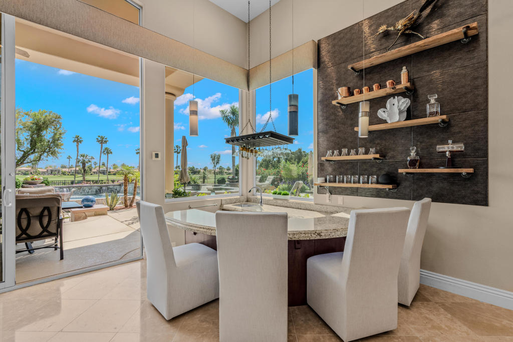 49568 Via Conquistador