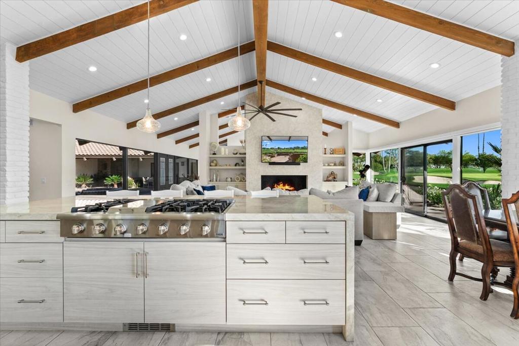 48731 San Vicente Street