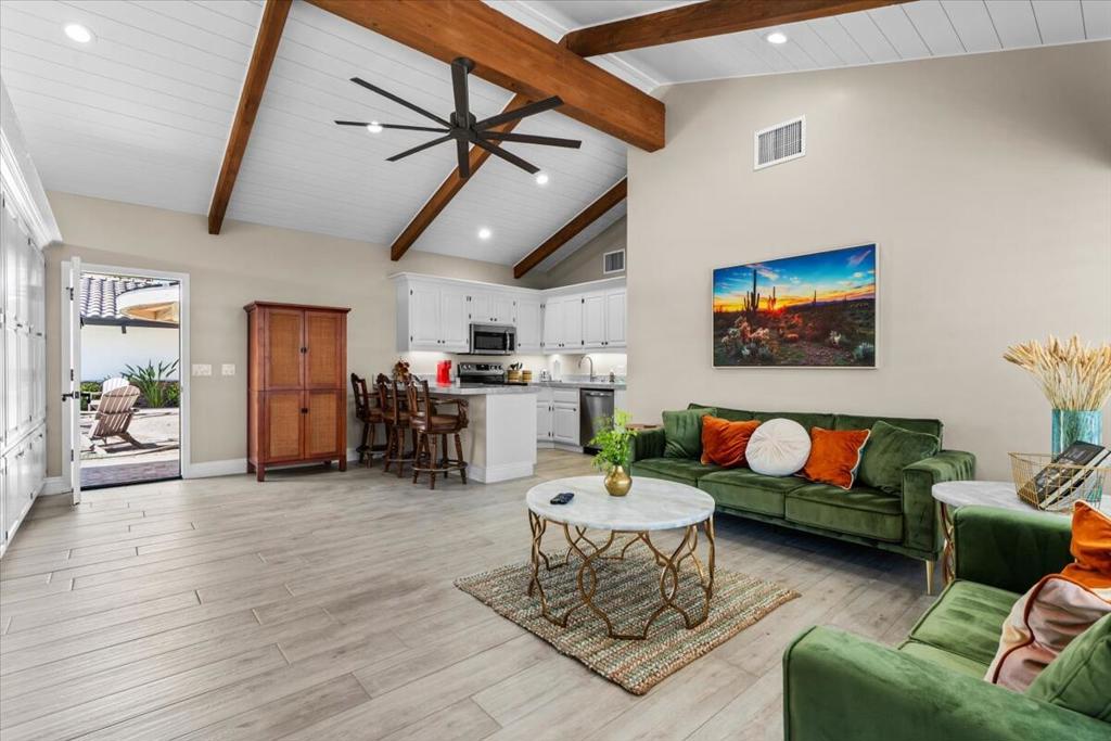 48731 San Vicente Street