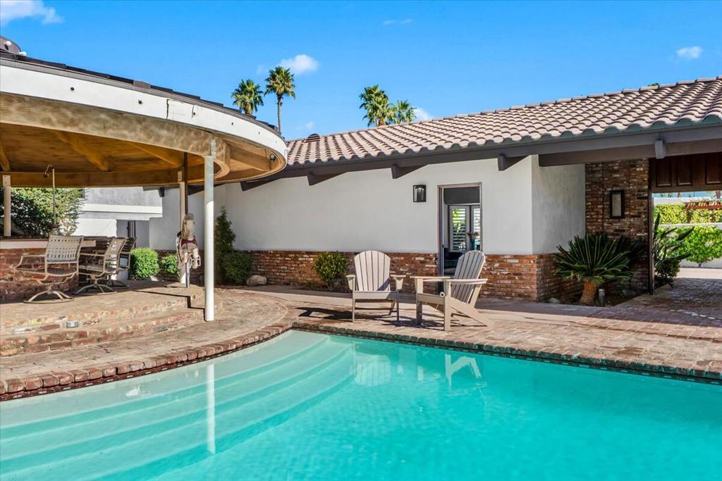 48731 San Vicente Street