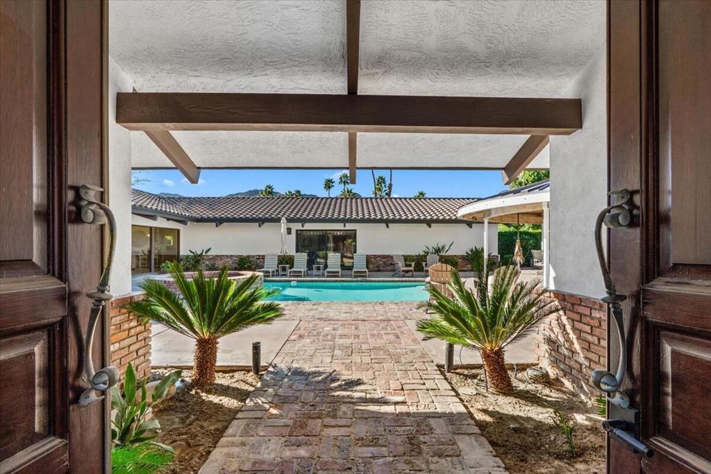 48731 San Vicente Street