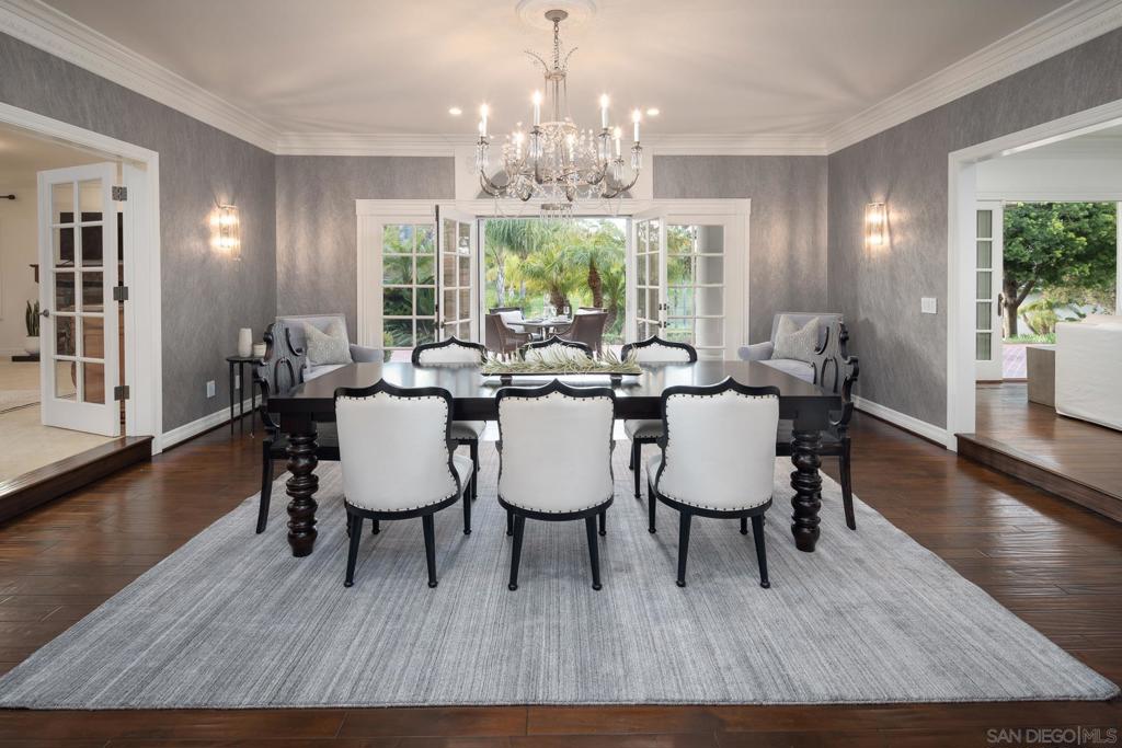 6155 Avenida Cuatro Vientos