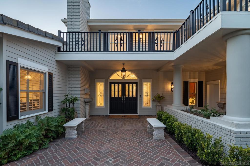 6155 Avenida Cuatro Vientos