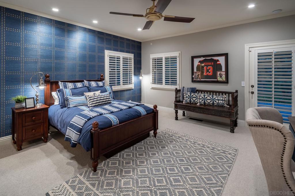 6155 Avenida Cuatro Vientos