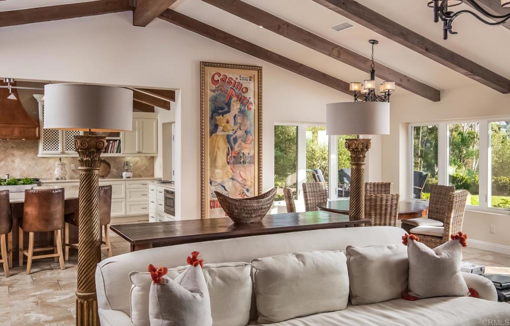 5808 Via de La Cumbre