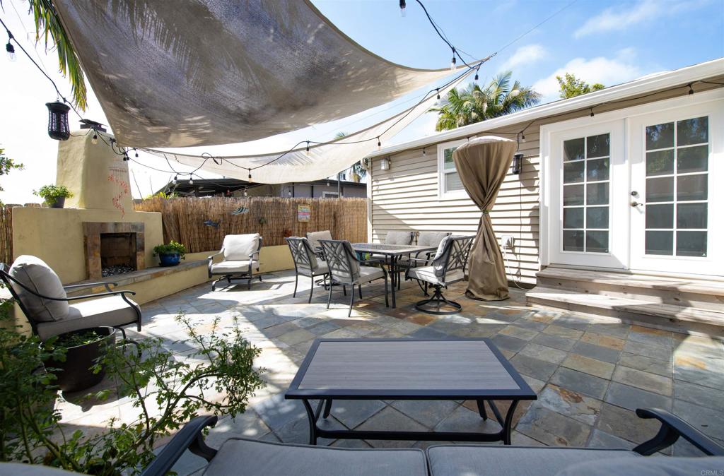 502 Crouch Street