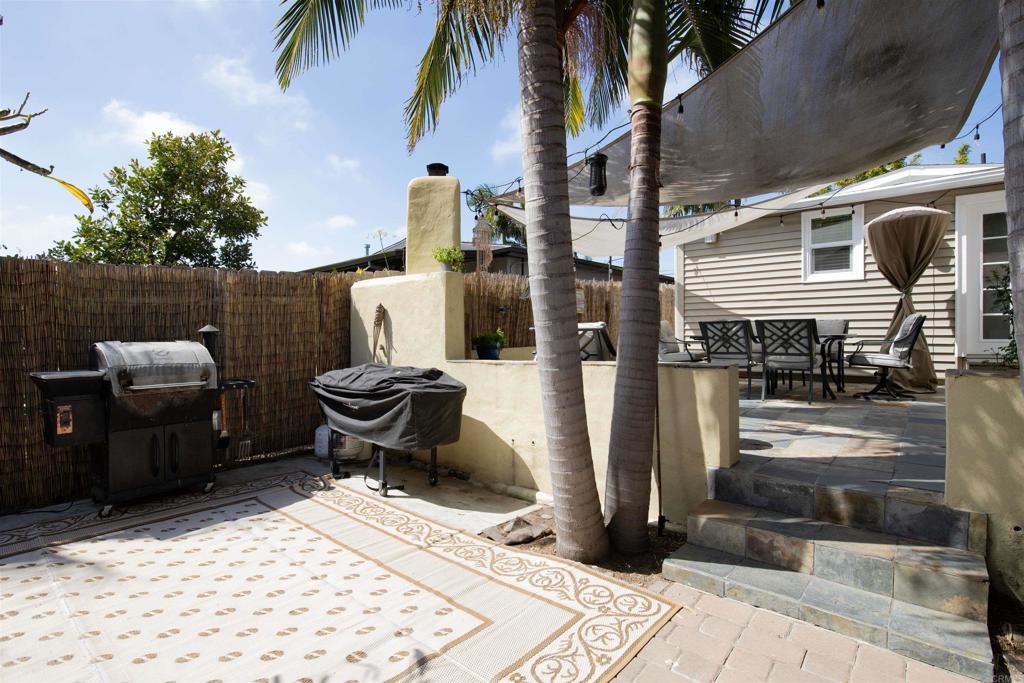 502 Crouch Street