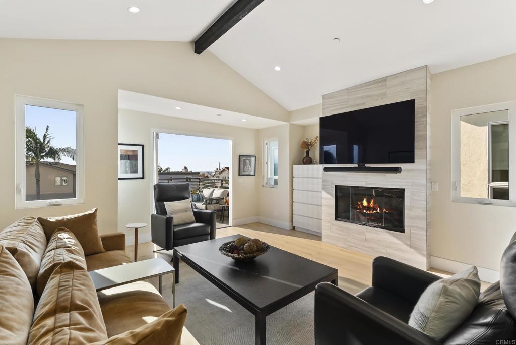 2319 Cambridge