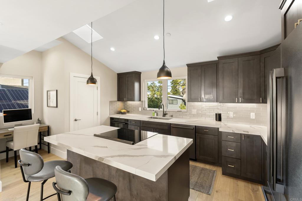 2319 Cambridge