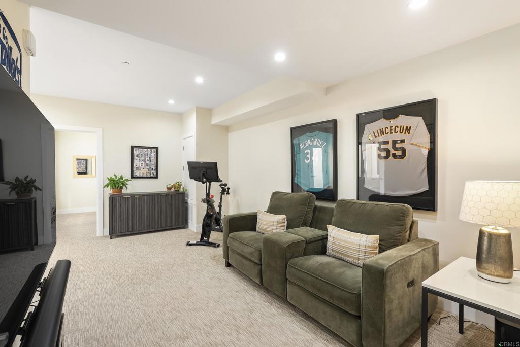2319 Cambridge