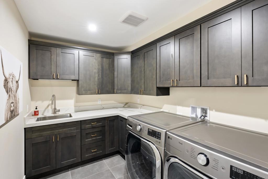 2319 Cambridge