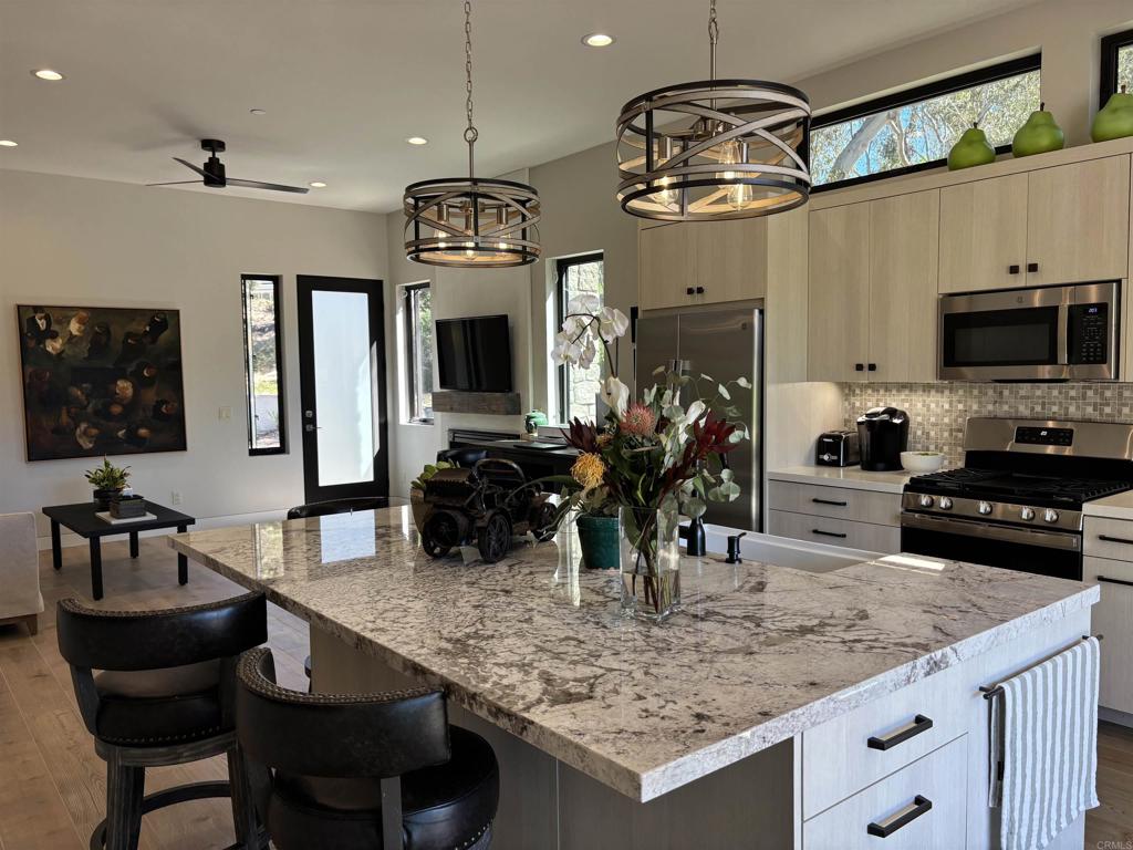 3782 Arroyo Sorrento
