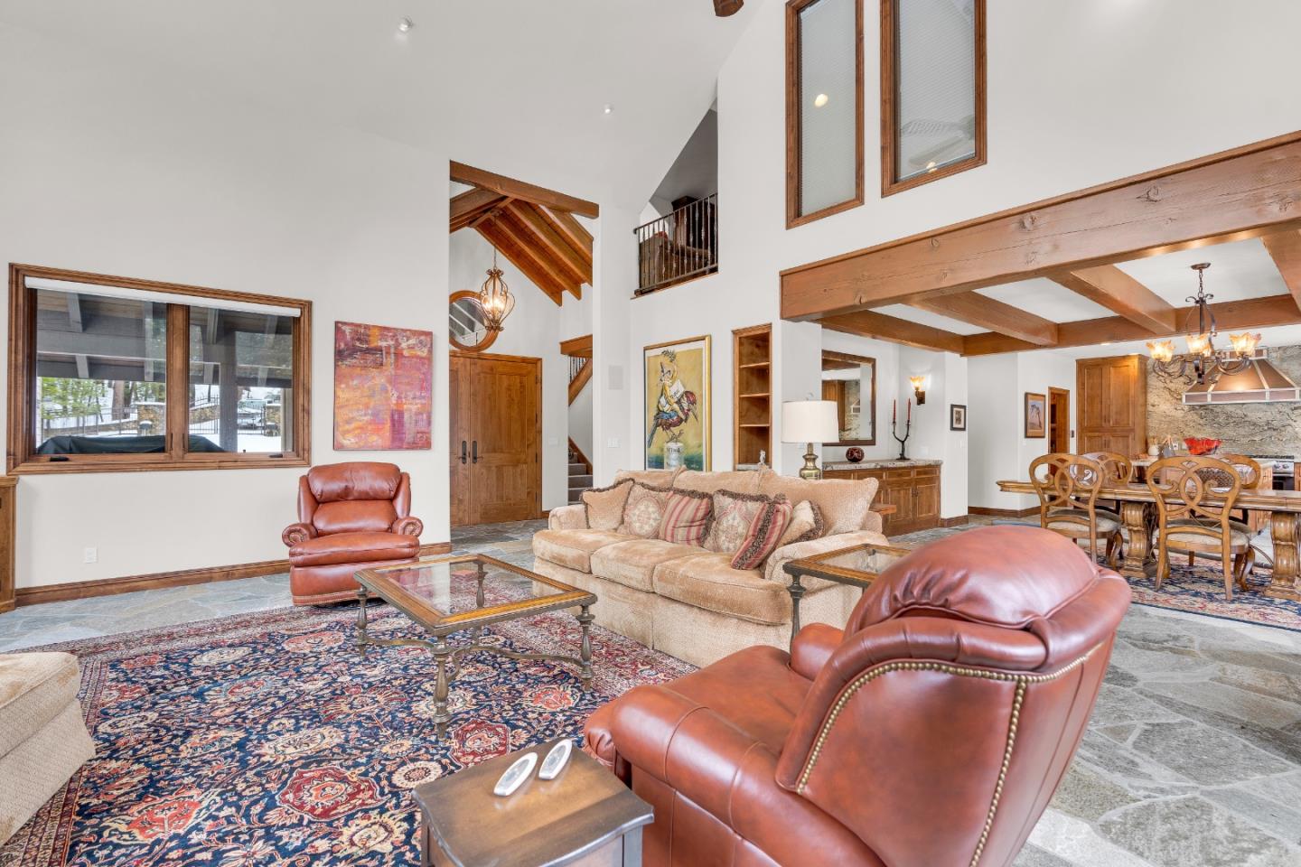 7899 Forest Drive